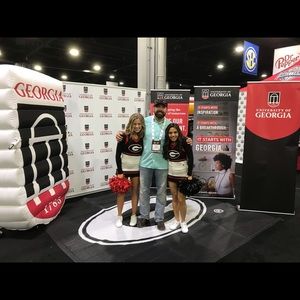 Meet your Posher, Harold